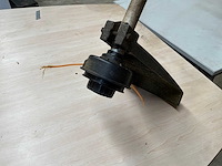Shark m25 benzine trimmer - afbeelding 4 van  4