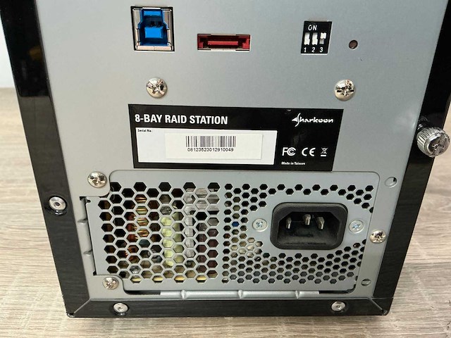 Sharkoon 8-bay raid station - afbeelding 3 van  3