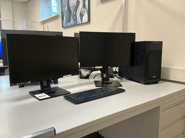 Sharkoon v100 desktop met monitor - afbeelding 1 van  7