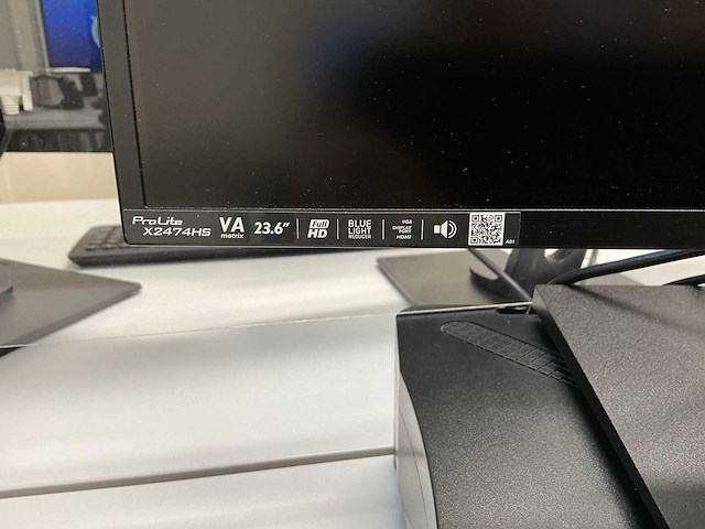 Sharkoon v100 desktop met monitor - afbeelding 4 van  7