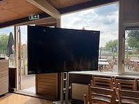 Sharp - lc-70le835e - 70 inch beeldscherm op verrijdbare standaard - afbeelding 2 van  7