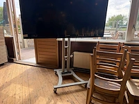 Sharp - lc-70le835e - 70 inch beeldscherm op verrijdbare standaard - afbeelding 3 van  7