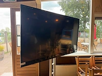 Sharp - lc-70le835e - 70 inch beeldscherm op verrijdbare standaard - afbeelding 4 van  7