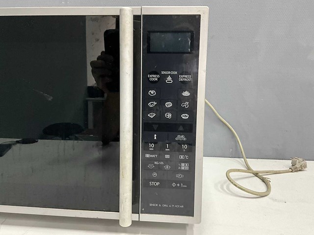 Sharp - r961inw l 900 watt - combimagnetron - afbeelding 4 van  8