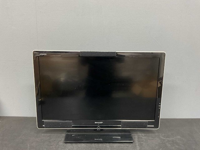 Sharp aquos televisie - afbeelding 3 van  11