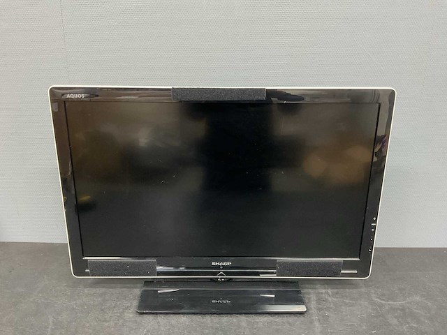 Sharp aquos televisie - afbeelding 1 van  11