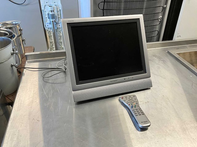 Sharp lc-15e1e lcd televisie - afbeelding 1 van  3