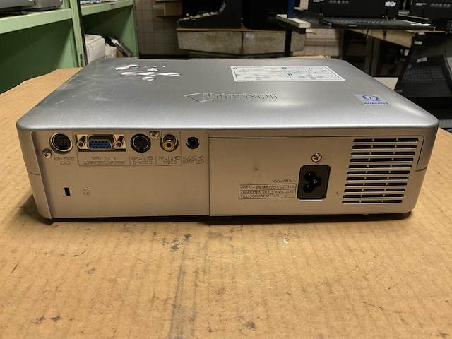 Sharp pg-a10x-sl lcd projector - afbeelding 2 van  4