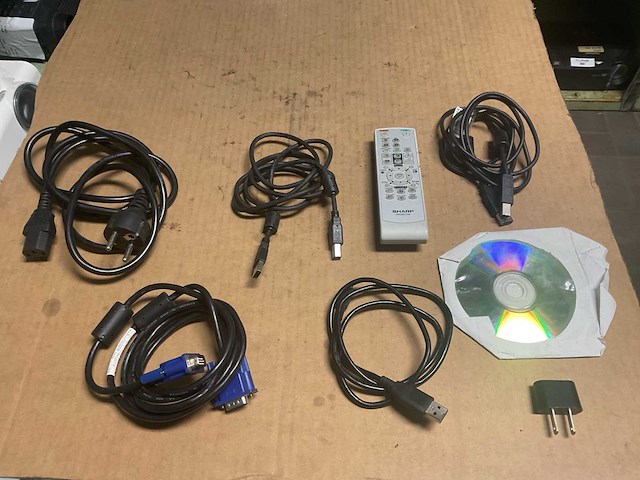 Sharp pg-f312x projector - afbeelding 4 van  4