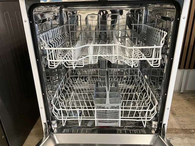 Sharp qw-gx11f491w vrijstaande vaatwasser - afbeelding 3 van  4