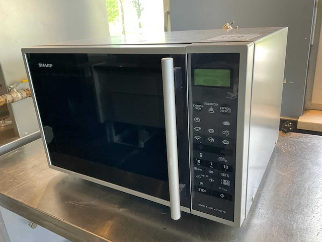 Sharp tlabmb409wrrz magnetron-oven - afbeelding 1 van  6