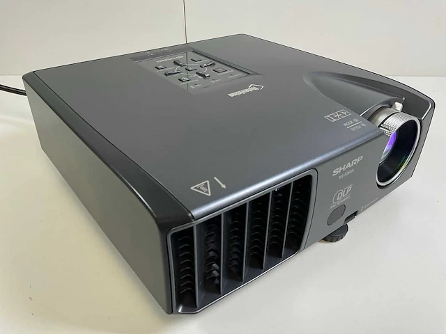 Sharp (xg-f260x) 3.000 lumen xga projector (479 lamp hours) - afbeelding 3 van  6