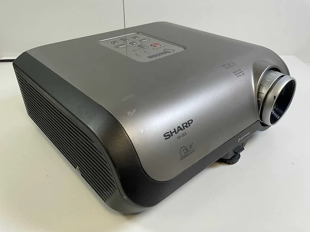 Sharp (xr-20x) 2.300 lumen xga projector (430 lamp hours) - afbeelding 3 van  6