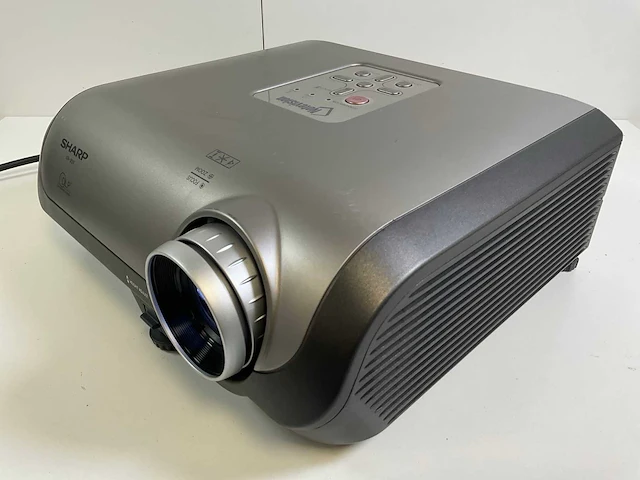 Sharp (xr-20x) 2.300 lumen xga projector (430 lamp hours) - afbeelding 4 van  6