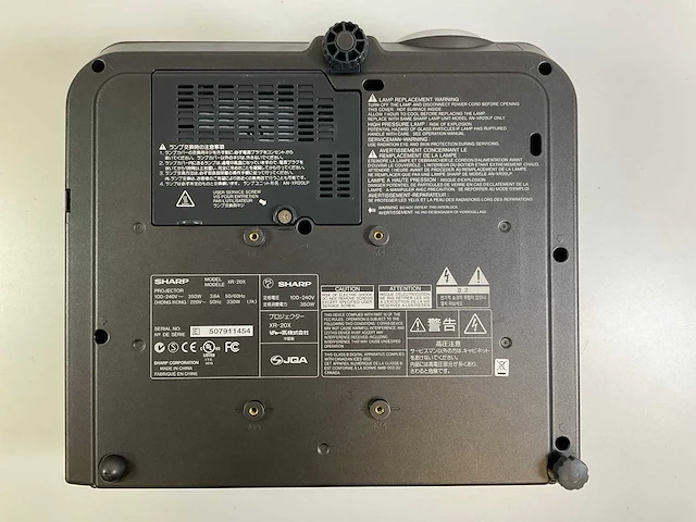 Sharp (xr-20x) 2.300 lumen xga projector (430 lamp hours) - afbeelding 6 van  6