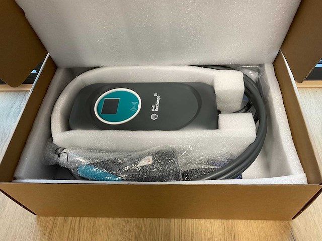 Shell recharge kevb-207-p wallbox thuislader - afbeelding 2 van  2