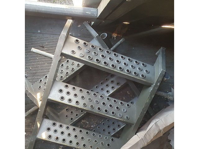 Shelter, fokker, 4 se 425 lpa - afbeelding 18 van  25