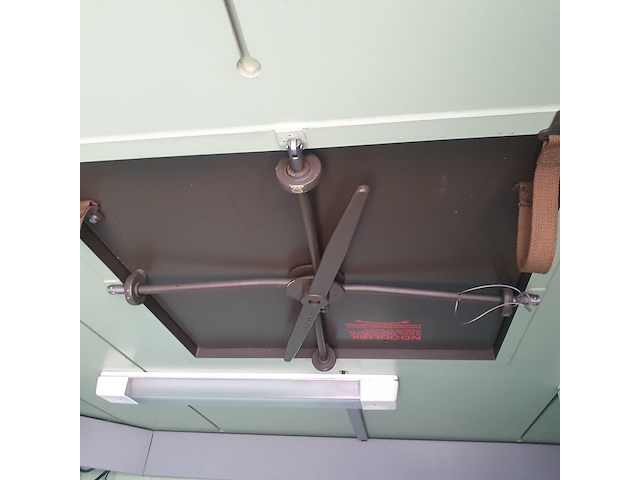 Shelter, fokker, 4 se 425 lpa - afbeelding 16 van  28