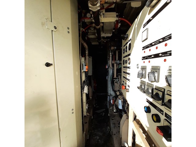 Shelter, fokker - afbeelding 8 van  19