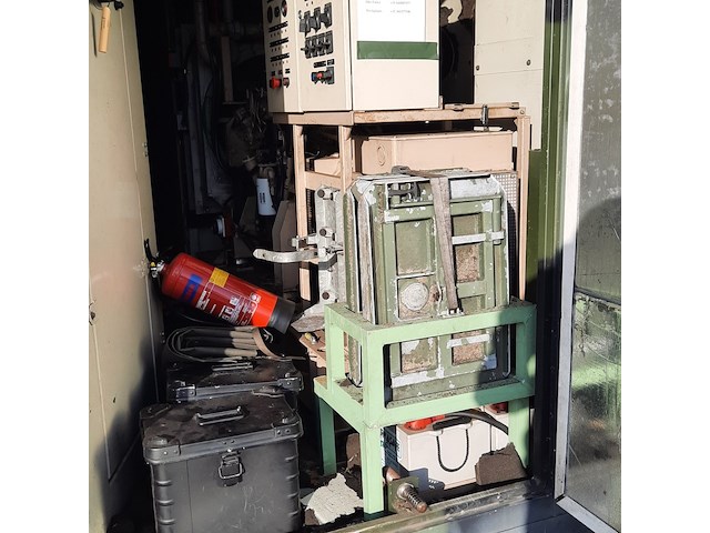 Shelter, fokker - afbeelding 10 van  19