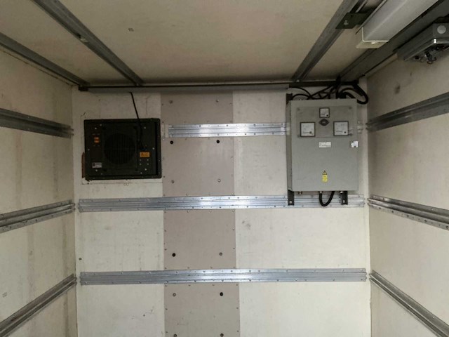 Shelter - afbeelding 1 van  1