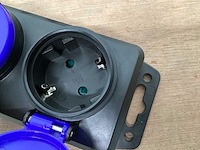 Shi stekkerdoos 5 voudig spatwaterdicht met schakelaar (48x) - afbeelding 2 van  7