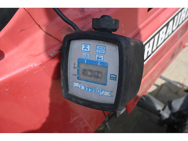Shibaura - sp1440 - vierwielaangedreven landbouwtractor - afbeelding 11 van  17
