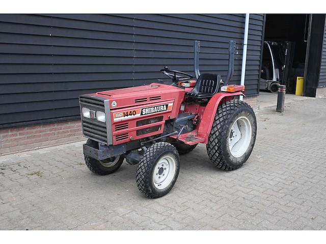 Shibaura - sp1440 - vierwielaangedreven landbouwtractor - afbeelding 1 van  17