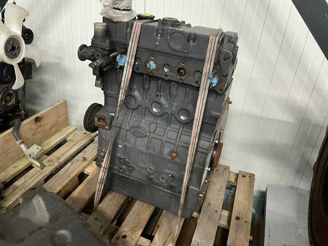 Shibaura h3xl2 22n4l dieselmotor - afbeelding 1 van  9