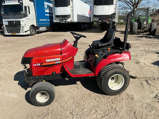 Shibaura sx 24 hst minitractor - afbeelding 11 van  14