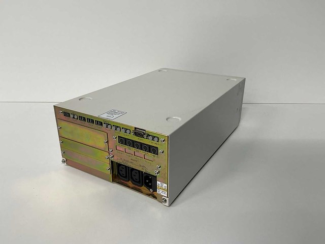 Shimadzu - scl-10a - hplc systeemcontroller - afbeelding 2 van  5