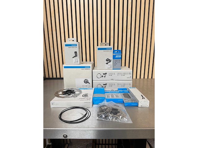 Shimano - 105 di2 r7170 12-speed - groepset - afbeelding 1 van  18
