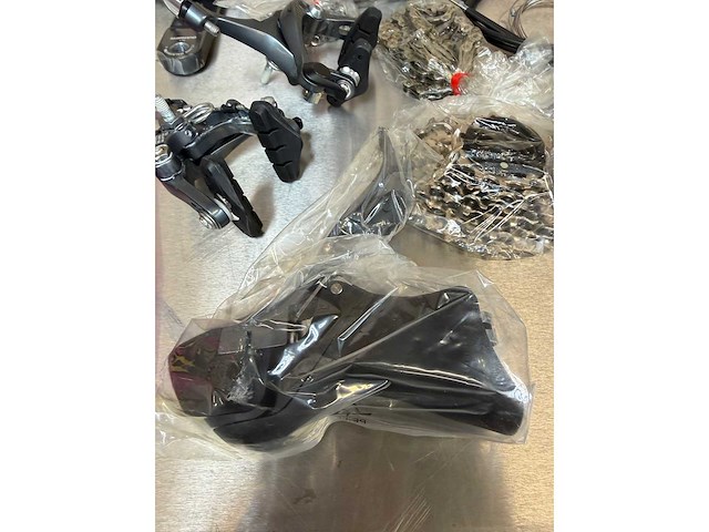 Shimano - claris 3x8 sp - groepset - afbeelding 2 van  9