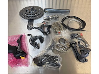 Shimano - claris 3x8 sp - groepset - afbeelding 1 van  9