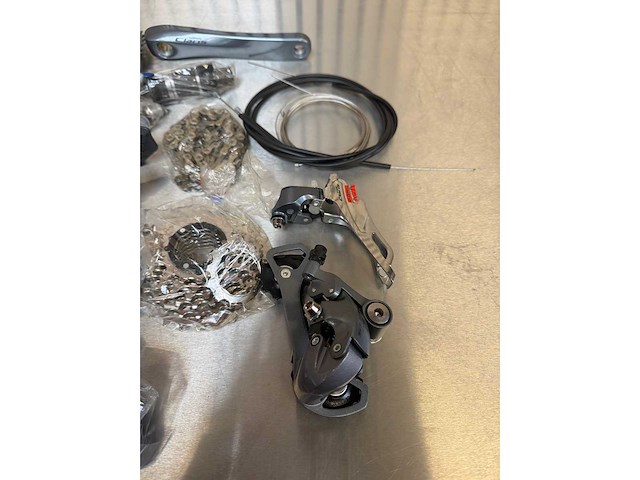 Shimano - claris 3x8 sp - groepset - afbeelding 4 van  9
