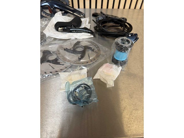 Shimano - ultegra 6800 compa - groepset - afbeelding 1 van  10