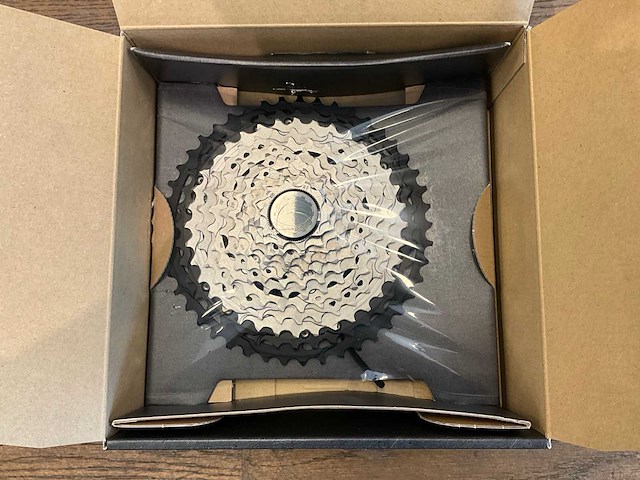 Shimano deore xt cassette 10-45t - afbeelding 1 van  2