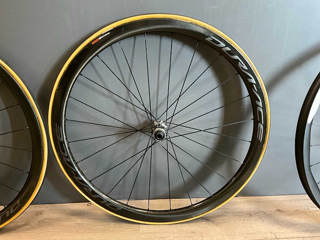 Shimano dura-ace carbon wielset - afbeelding 3 van  6
