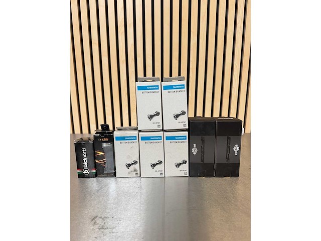 Shimano, fsa, biciparti, cema - trapaslager/bottom bracket (9x) - afbeelding 1 van  6