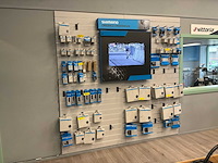 Shimano slatwand met tv - afbeelding 3 van  3