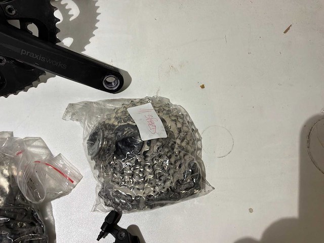 Shimano / trp / praxisworks set tandwielkast en ketting en schakelmateriaal (2x) - afbeelding 8 van  9