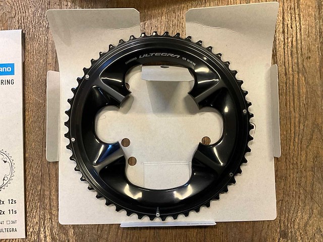 Shimano ultegra fc-r8100 crankstel 50-34t 172.5mm - afbeelding 3 van  7