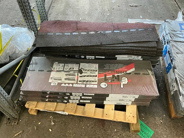 Shingles - rood bitumen dakmateriaal (172x) - afbeelding 1 van  7