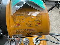 Shizuoka val 6 heater incl, op foto 1 zichtbare tank halfvol petroleum - afbeelding 4 van  13