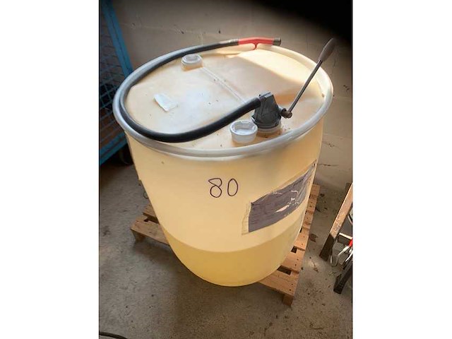 Shizuoka val 6 heater incl, op foto 1 zichtbare tank halfvol petroleum - afbeelding 5 van  13