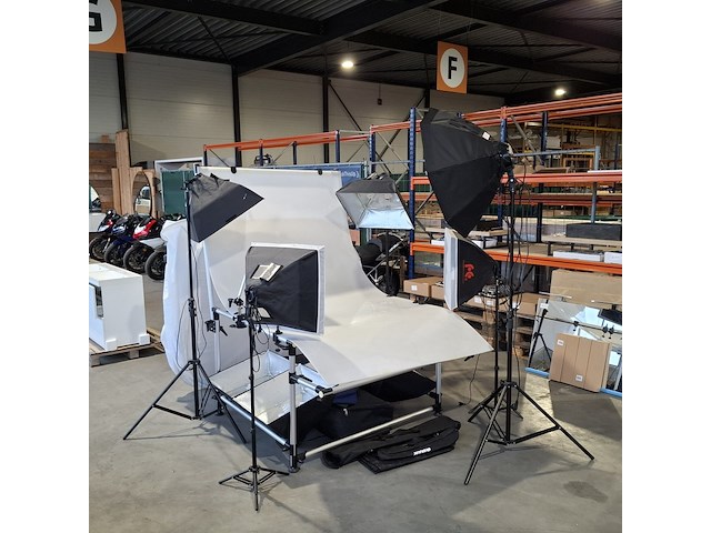 Shooting table div. - afbeelding 1 van  22