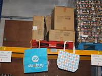 Shoppers doabuy op pallet. ca. 500 stuks in 5 dozen. - afbeelding 1 van  2