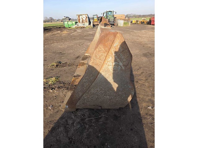 Shovel bak (volvo aansluiting) - afbeelding 3 van  4