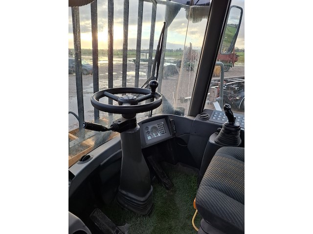 Shovel liebherr, l 544, bouwjaar 2005 - afbeelding 22 van  56