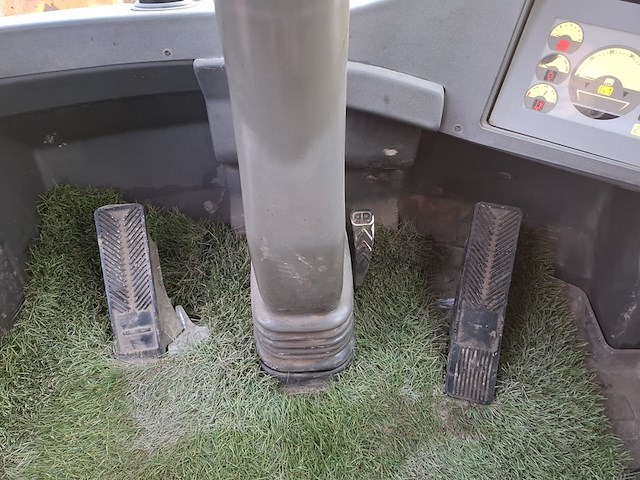 Shovel liebherr, l 544, bouwjaar 2005 - afbeelding 37 van  56